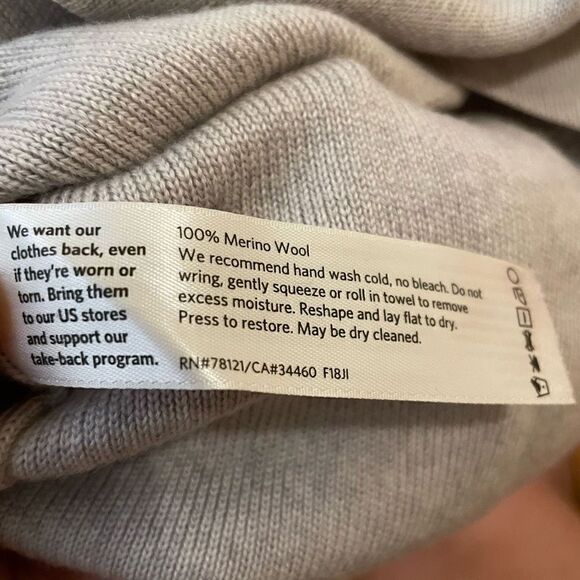 Eileen Fisher Cardigan Women’s XS 100% Merino Wool Heather Gray Button Up FLAWED - Picture 3 of 6